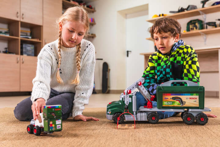 klein Bosch Schraubtruck Set mit Akkuschrauber Ixolino